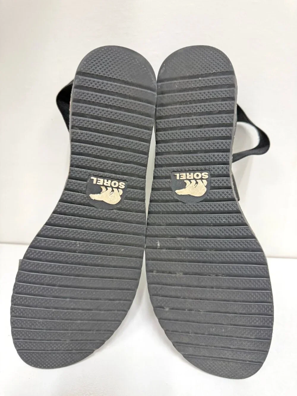 Sorel Ella Leather Cross Ankle Sandals